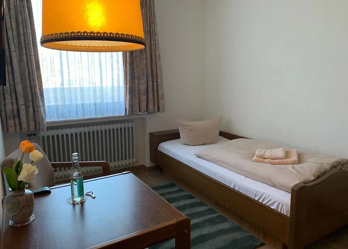 Haus Eggewald Szálloda *